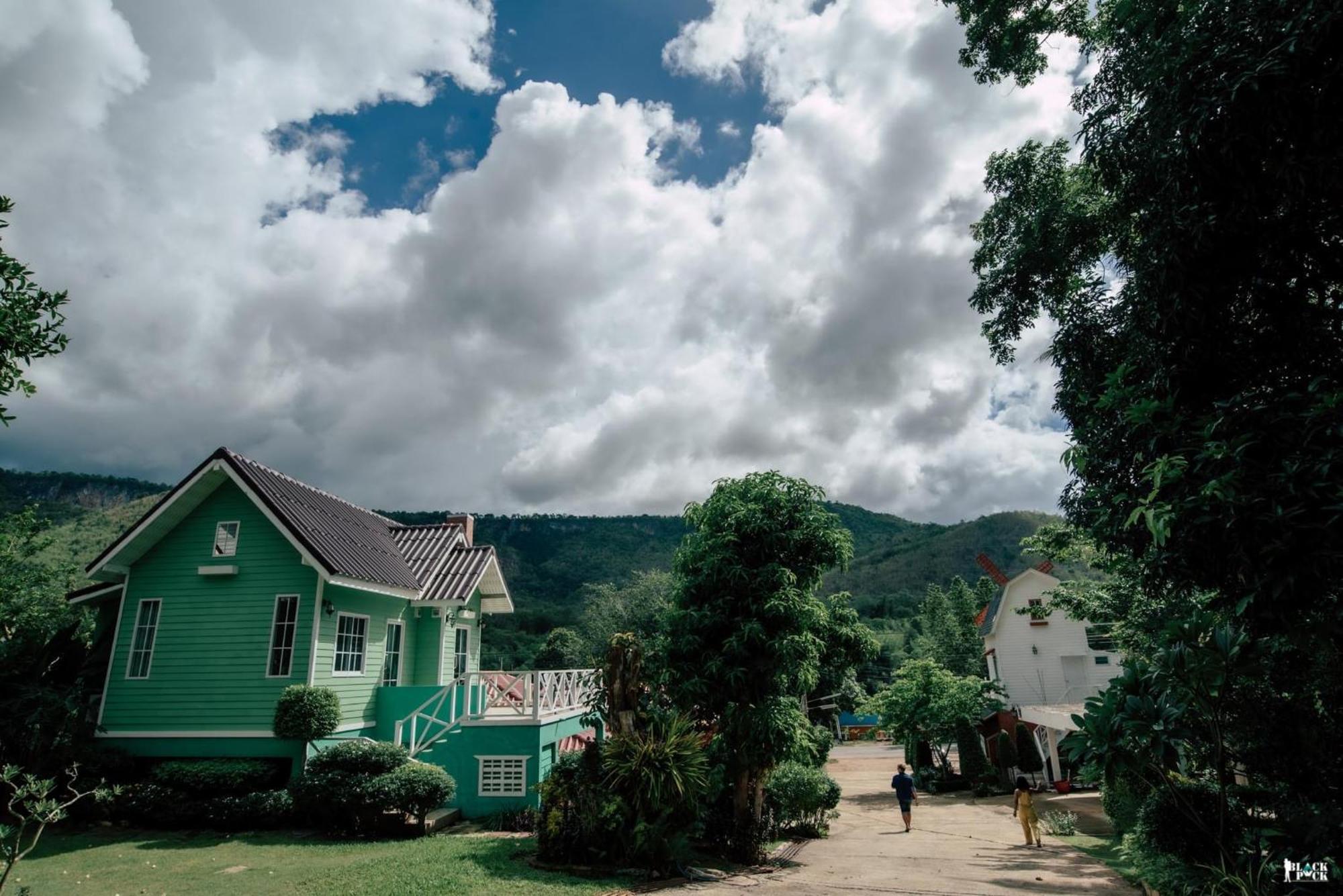 Suriyan Villa Erawan Kanchanaburi สุริยัน วิลล่า เอราวัณ กาญจนบุรี Tha Kradan Buitenkant foto